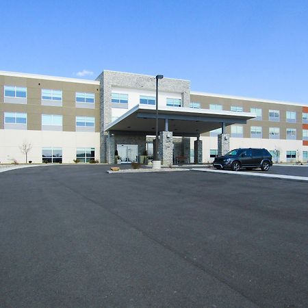 Holiday Inn Express & Suites Coldwater, An Ihg Hotel Exterior foto